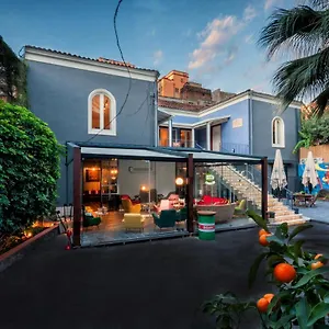 The Yard Hostel Catania